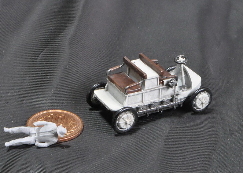 1/64スケール 「ローナー・ポルシェ・ミクステ4WD」