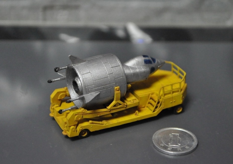 1/144スケール 「C450 コレオプテール VTOL実験機」と「運搬トレーラー」