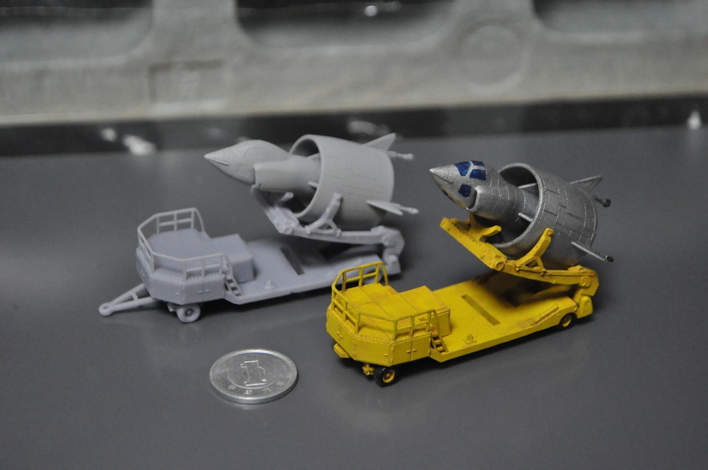 1/144スケール 「C450 コレオプテール VTOL実験機」と「運搬トレーラー」