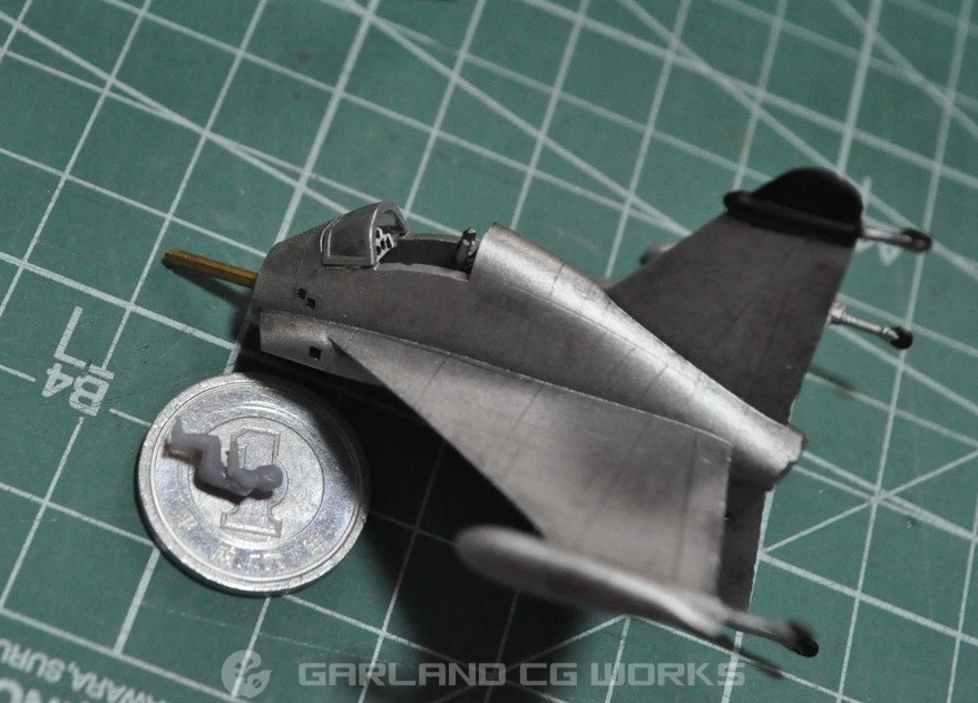 1/144スケール「XFY-1ポゴVTOL実験機」と「運搬トレーラー」セット