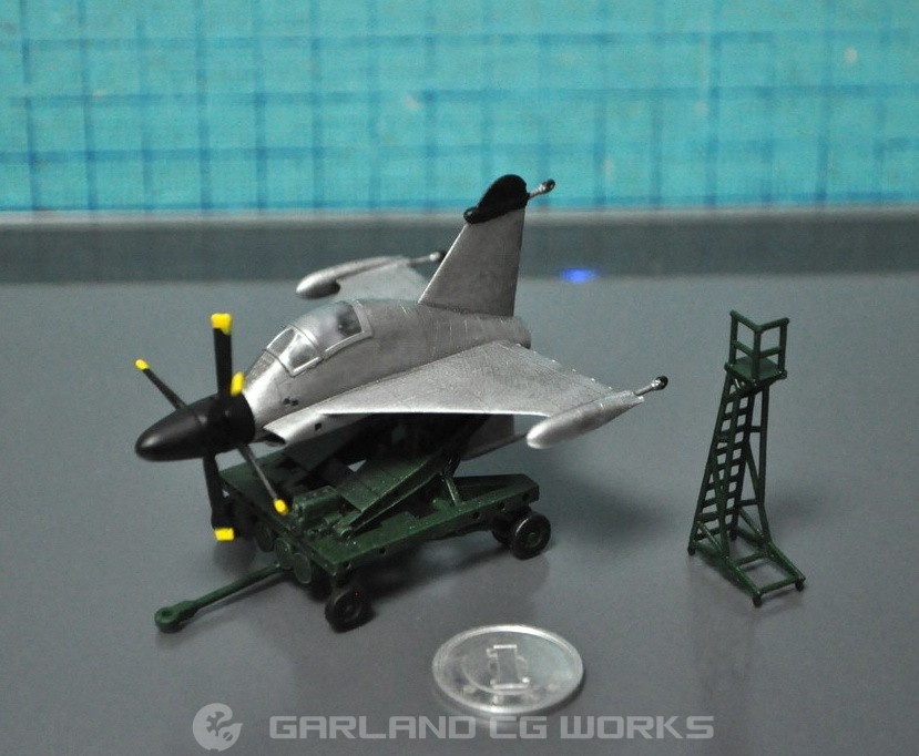 1/144スケール「XFY-1ポゴVTOL実験機」と「運搬トレーラー」セット