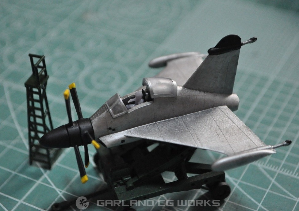 1/144スケール「XFY-1ポゴVTOL実験機」と「運搬トレーラー」セット