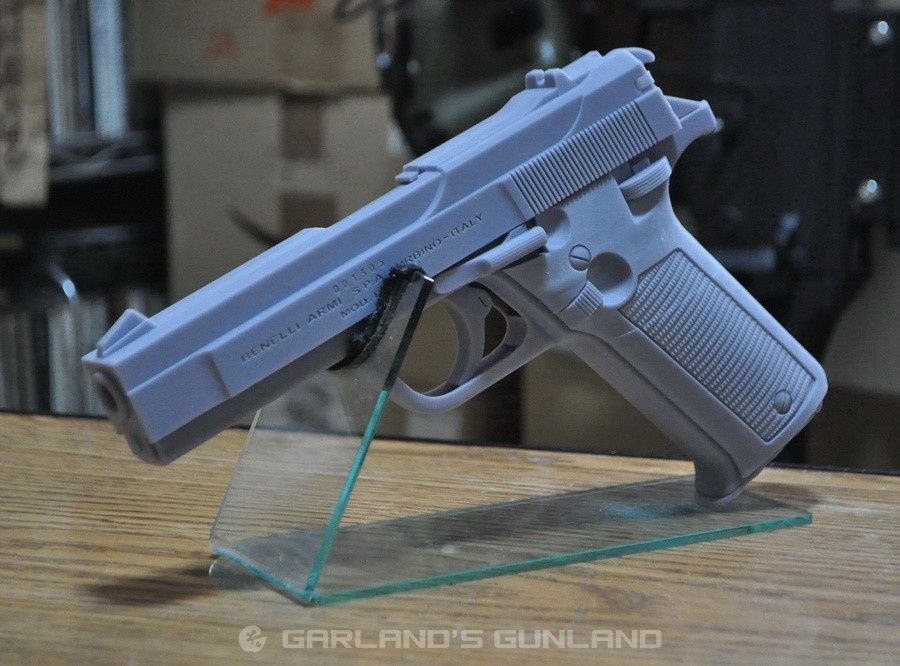 ベネリB76 1/1スケール レジン製ディスプレイ模型
