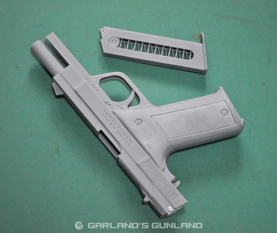 ベネリB76 1/1スケール レジン製ディスプレイ模型