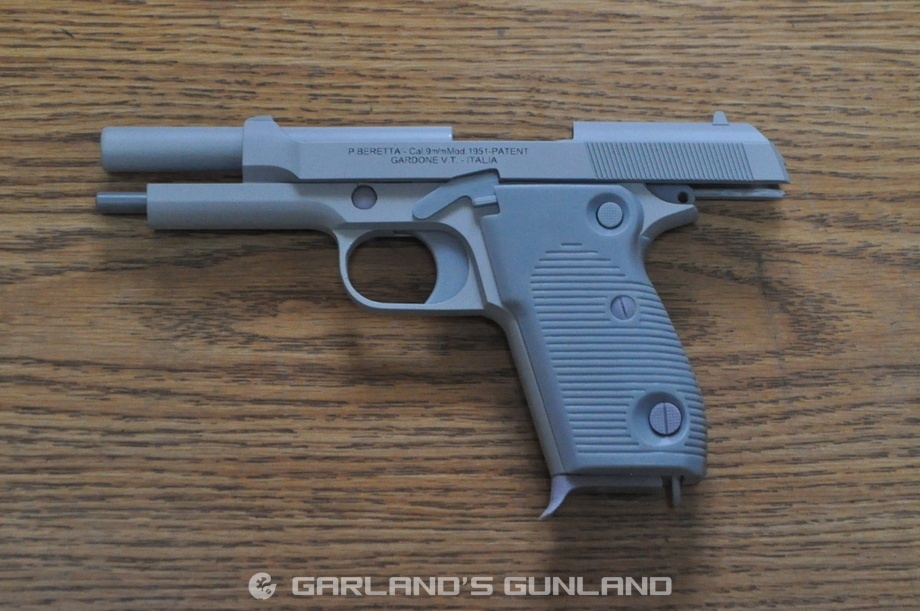 ベレッタM1951 1/1スケール レジン製ディスプレイ模型