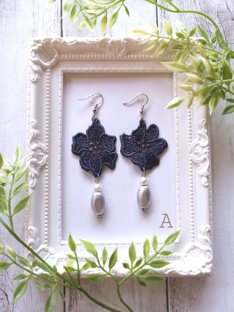 レースフラワーのピアス(ノンホールピアス変更可)