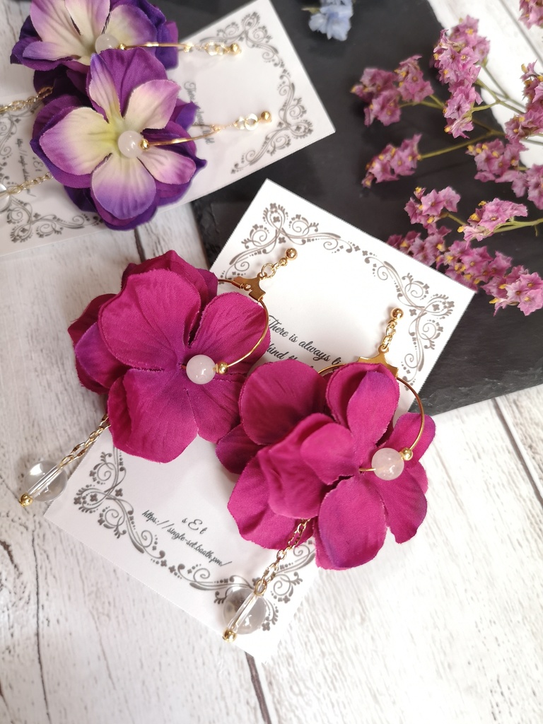 造花のピアス(イヤリング)