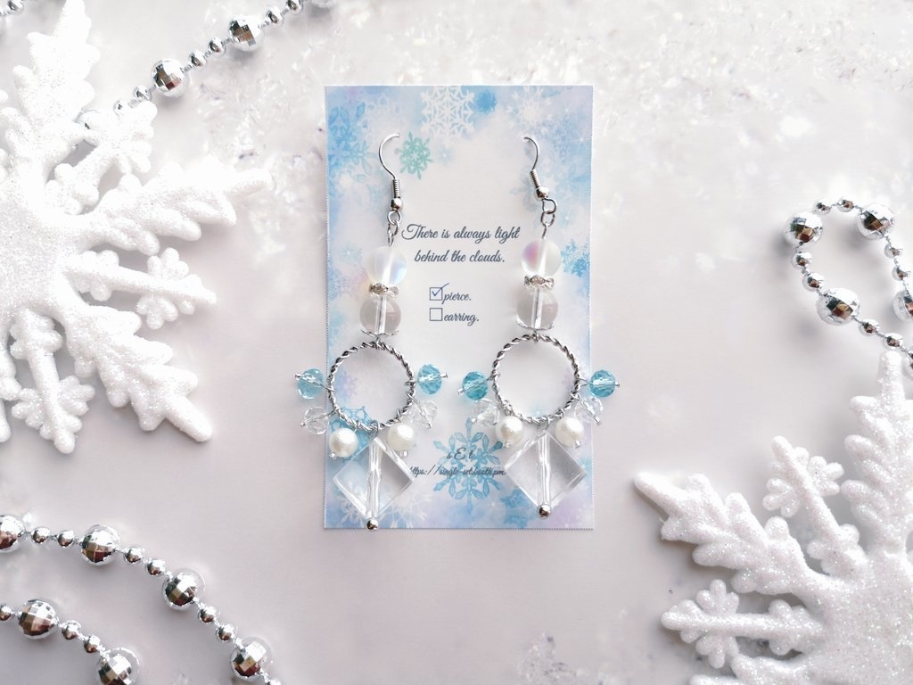 氷のイメージピアス