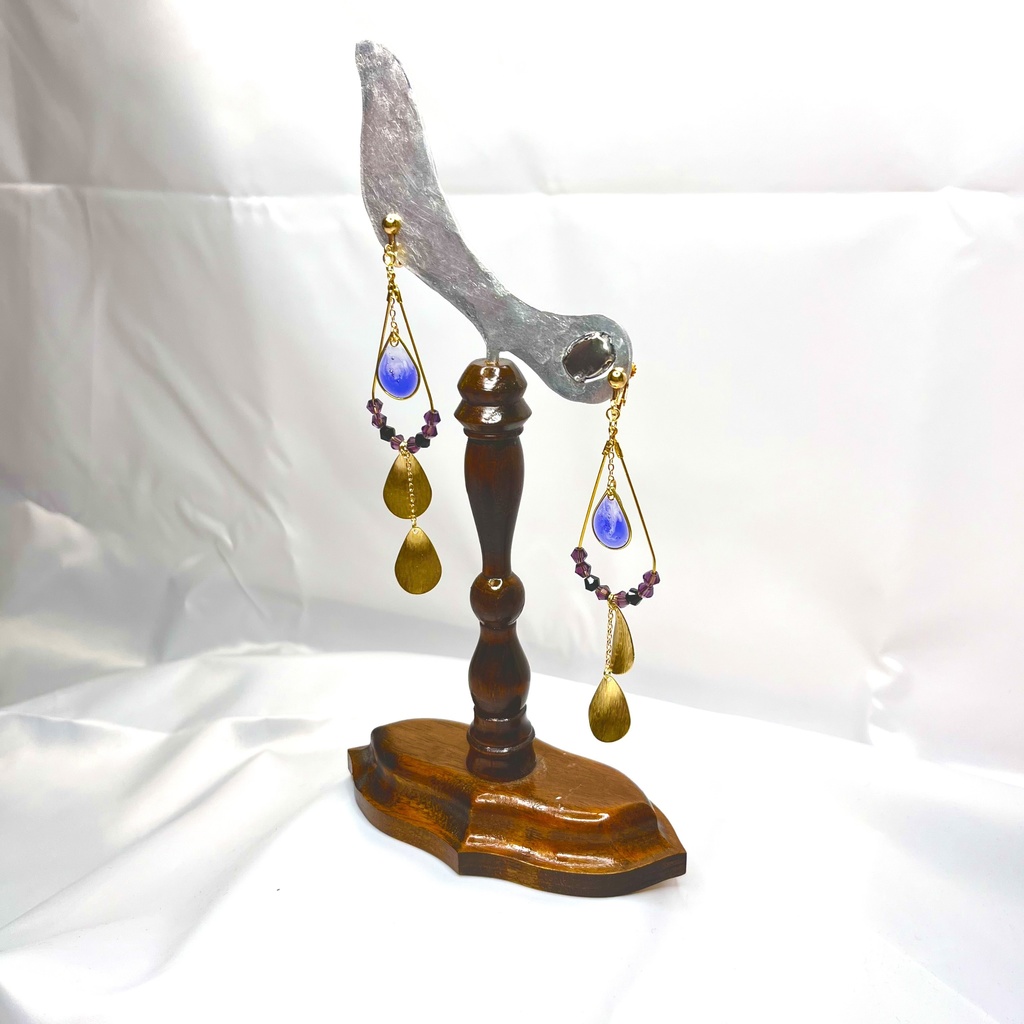 ツイステ オクタヴィネル寮イメージ イヤリング / ピアス