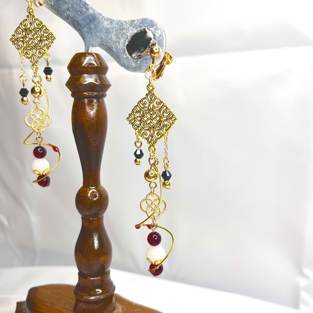 ツイステ スカラビア寮イメージ イヤリング