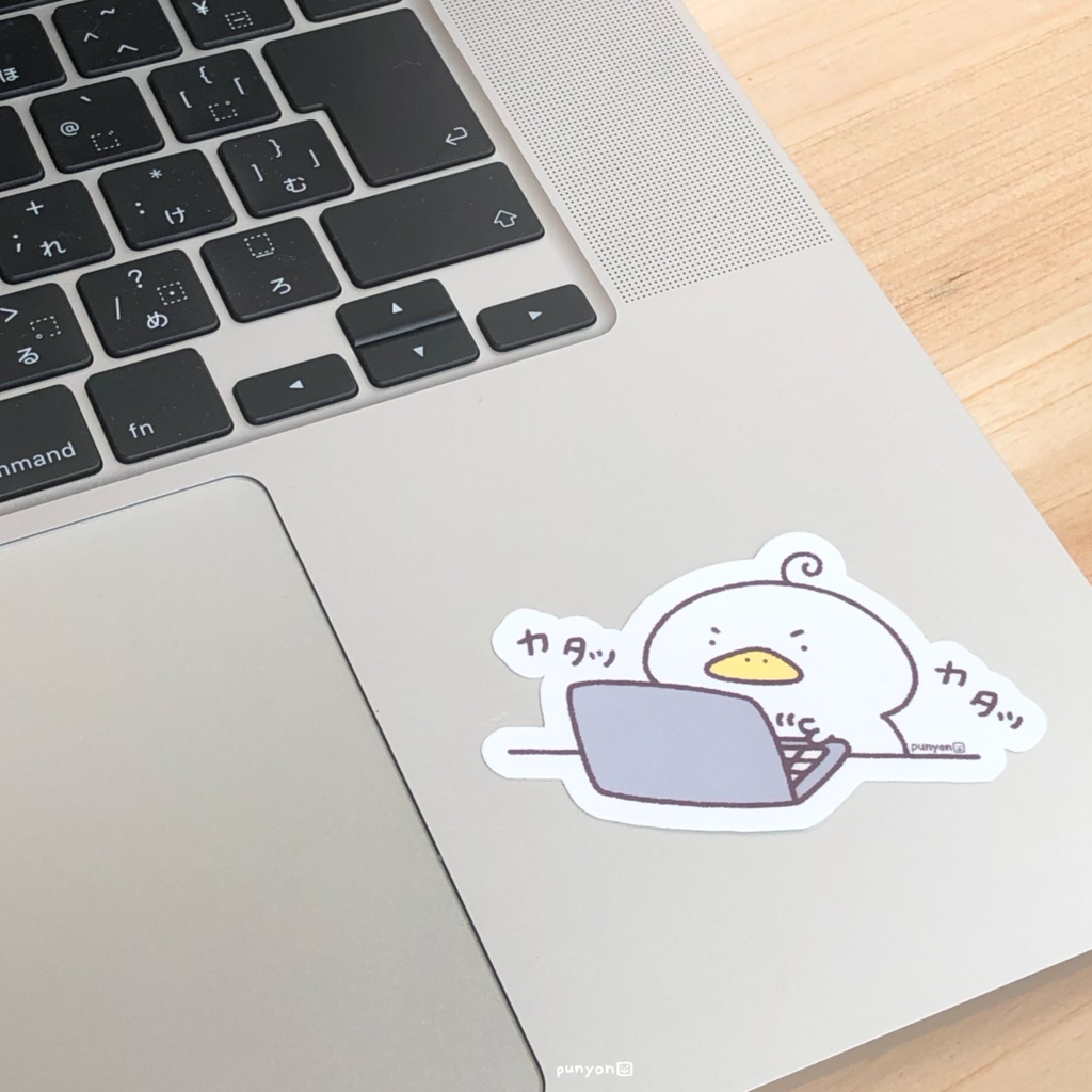 パソコンカタカタくわぴーステッカー