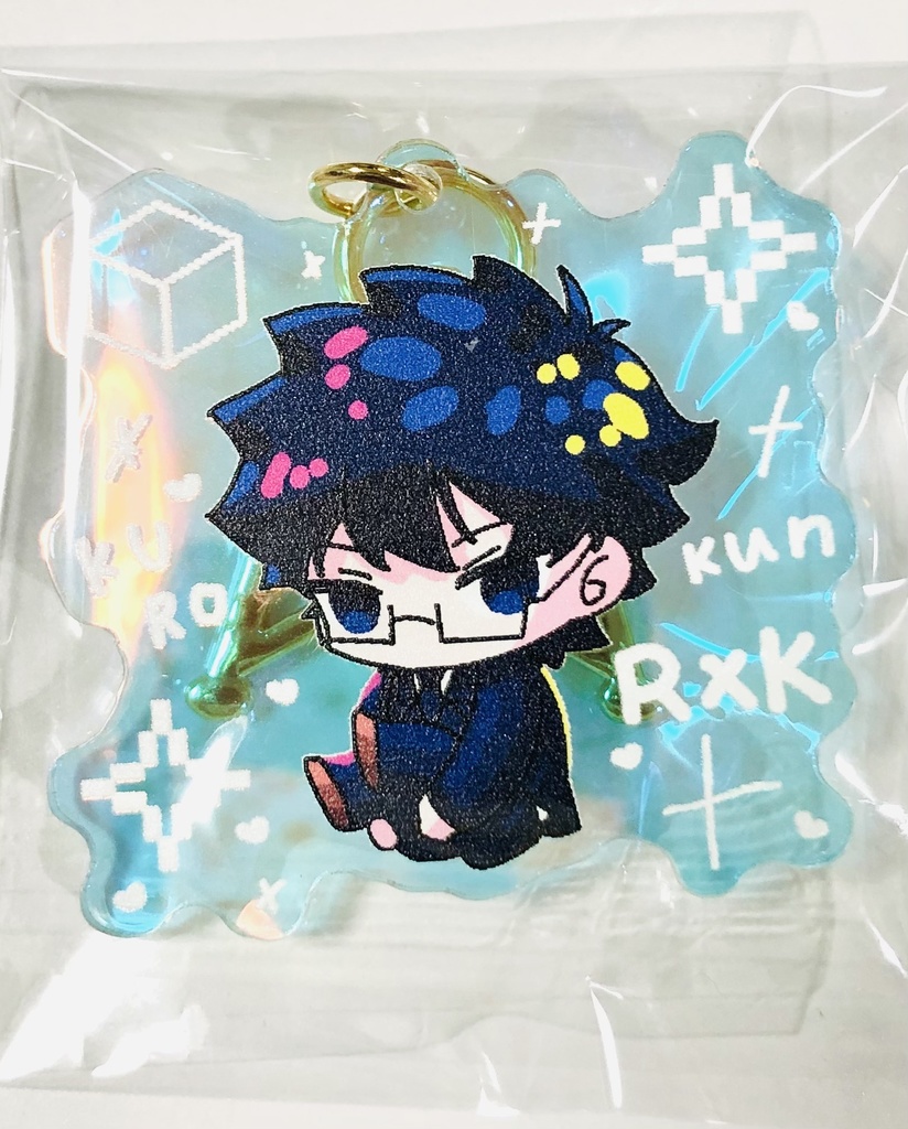 キラキラでオーロラな黒髪癖っ毛眼鏡くん