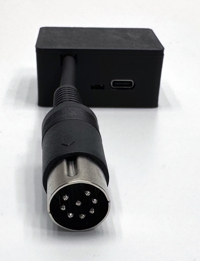 RG001 MSX用RGB DIN 8ピン → RGB 15ピン変換アダプタ