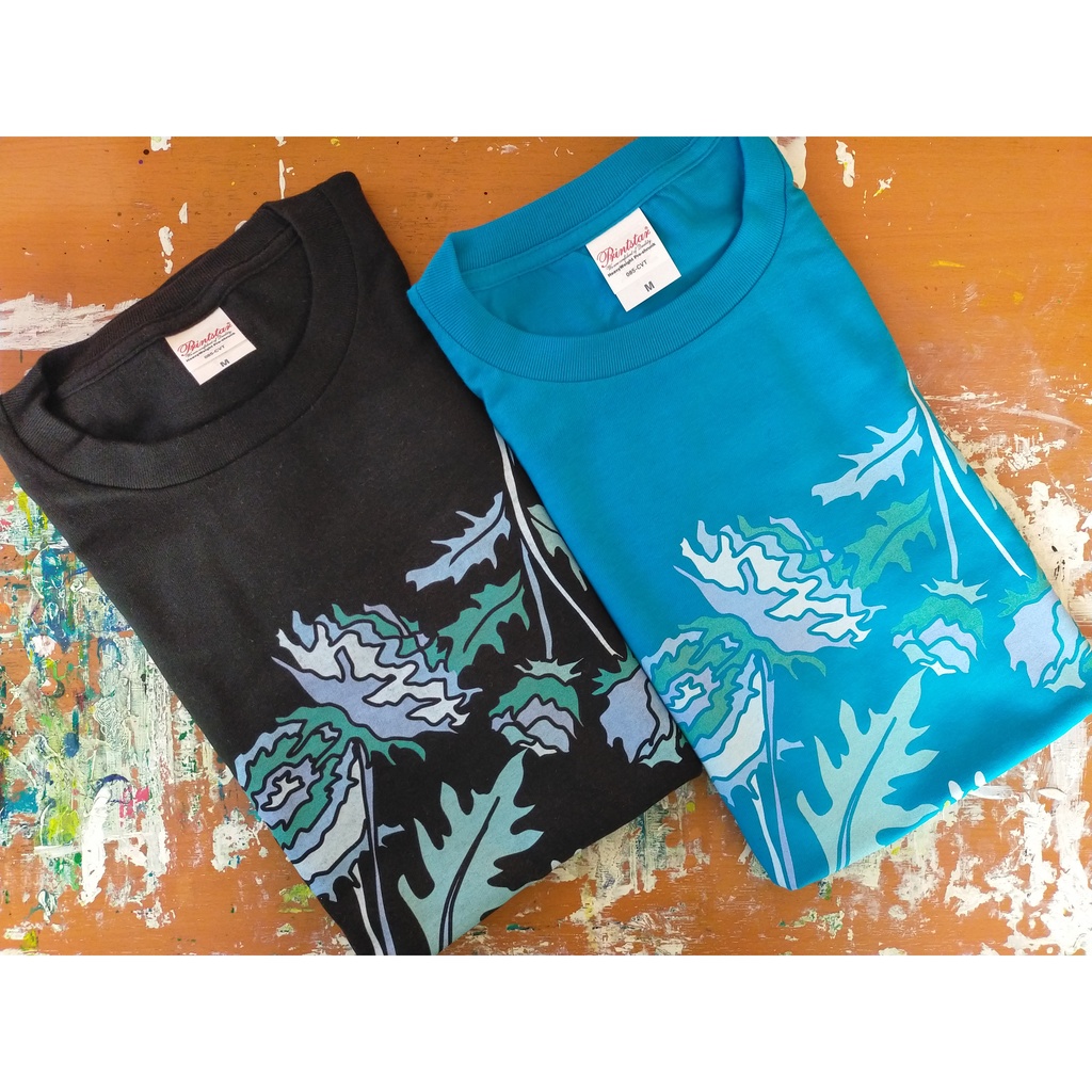 花のTシャツ