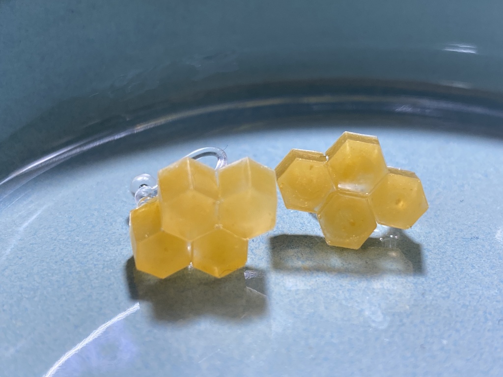 はにかむノンホールピアス