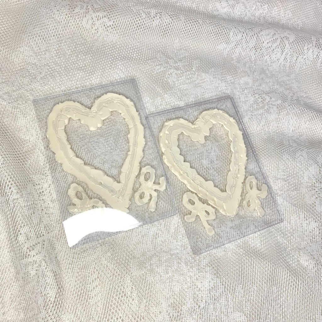 【B7】縦入れ硬質カードケースホイップデコ【W3】