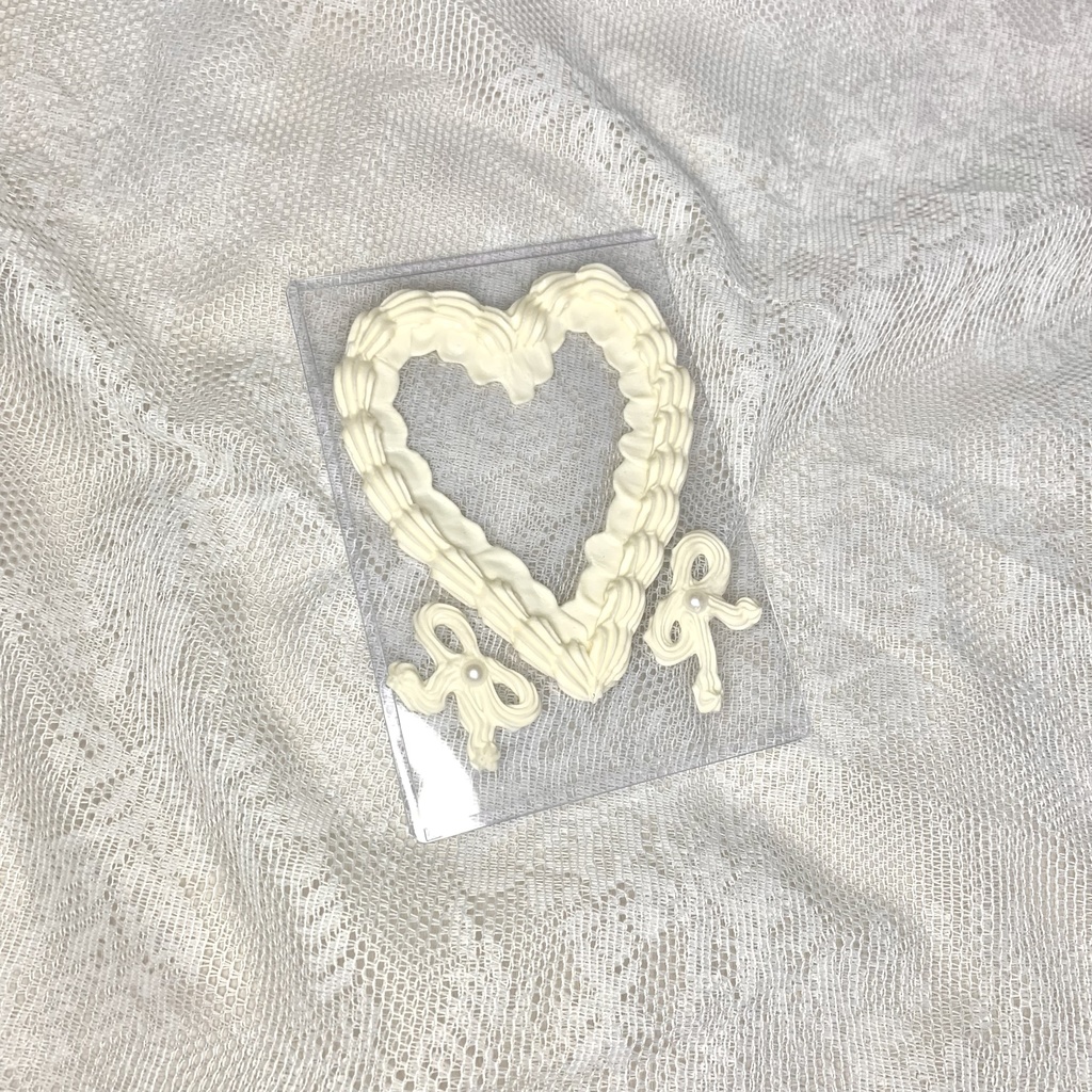 【B7】縦入れ硬質カードケースホイップデコ【W3】