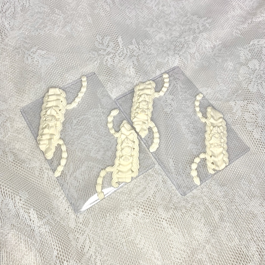 【B7】縦入れ硬質カードケースホイップデコ【W4】