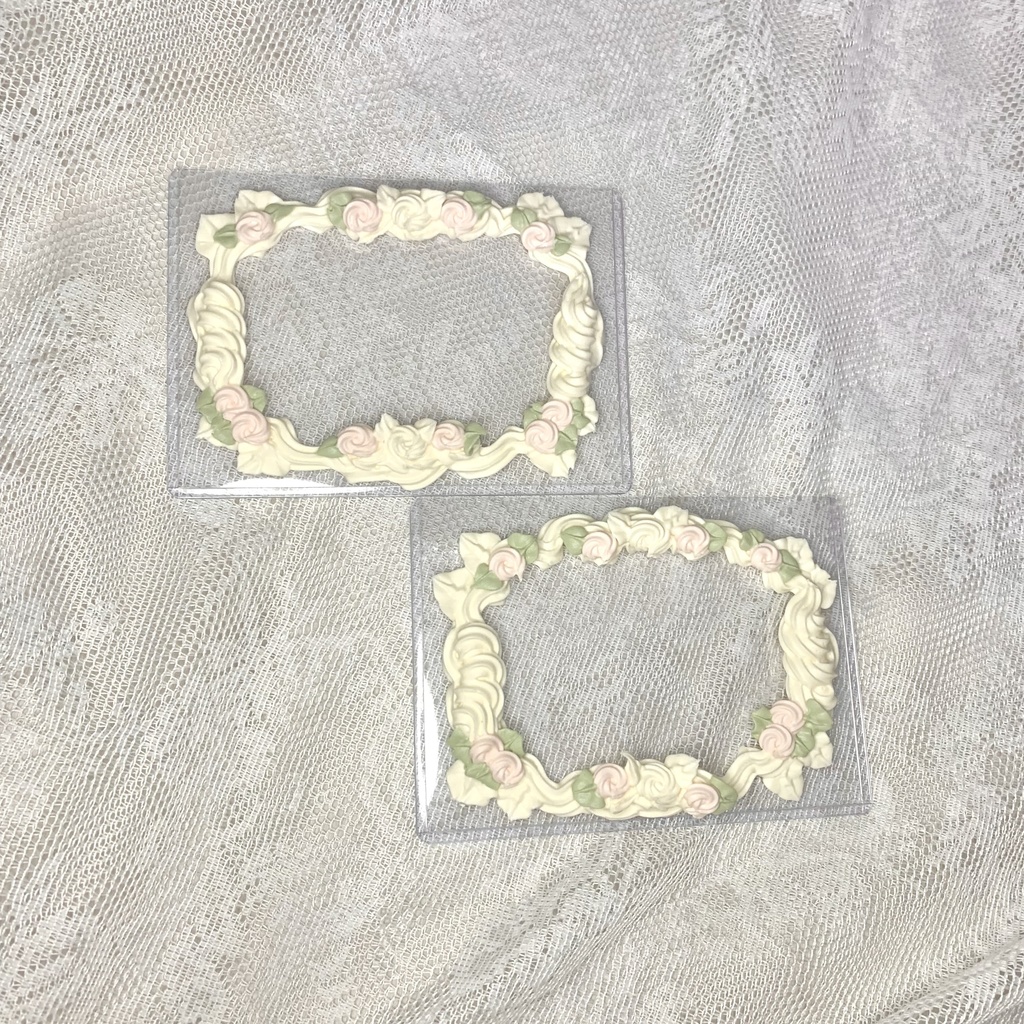 【B7】横入れ硬質カードケースホイップデコ【W5】