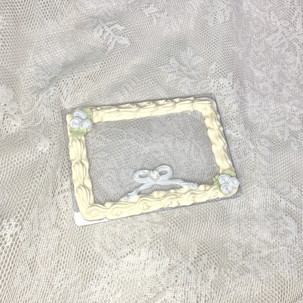 【B7】縦入れ硬質カードケースホイップデコ【W6】