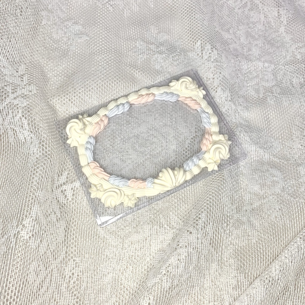 【B7】横入れ硬質カードケースホイップデコ【W8】