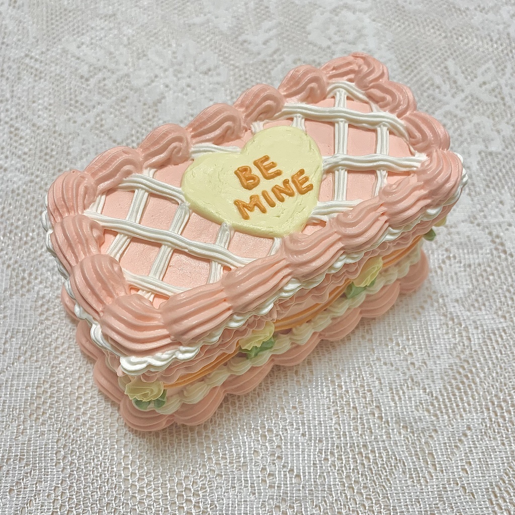 長方形のフェイクケーキBE MINE【28】