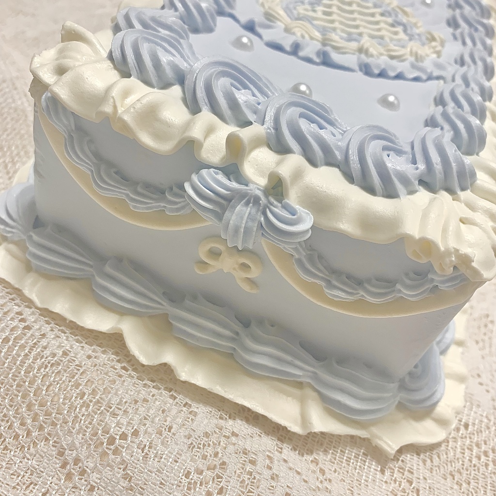 大きな長方形フェイクケーキ パステルブルー×フリルハート【34】