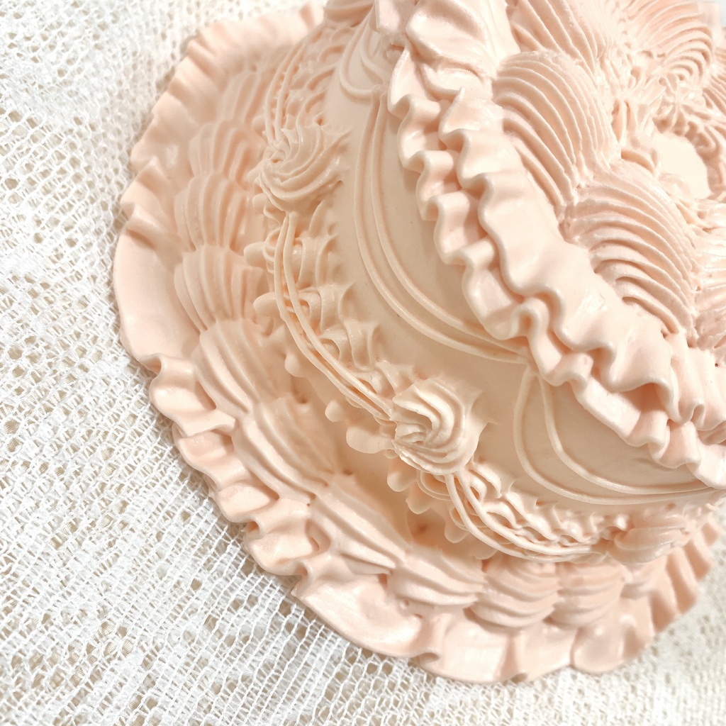 ピンク一色のフェイクケーキ【45】