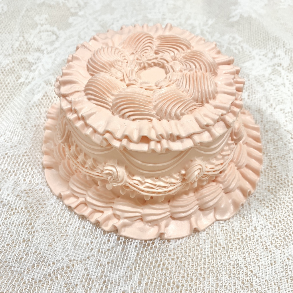 ピンク一色のフェイクケーキ【45】