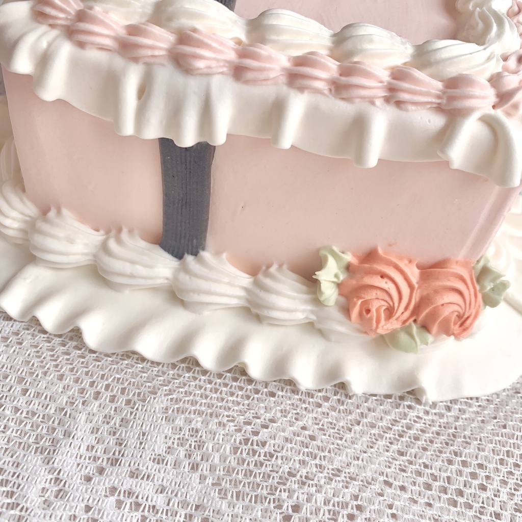 プレゼントみたいなフェイクケーキ【48】