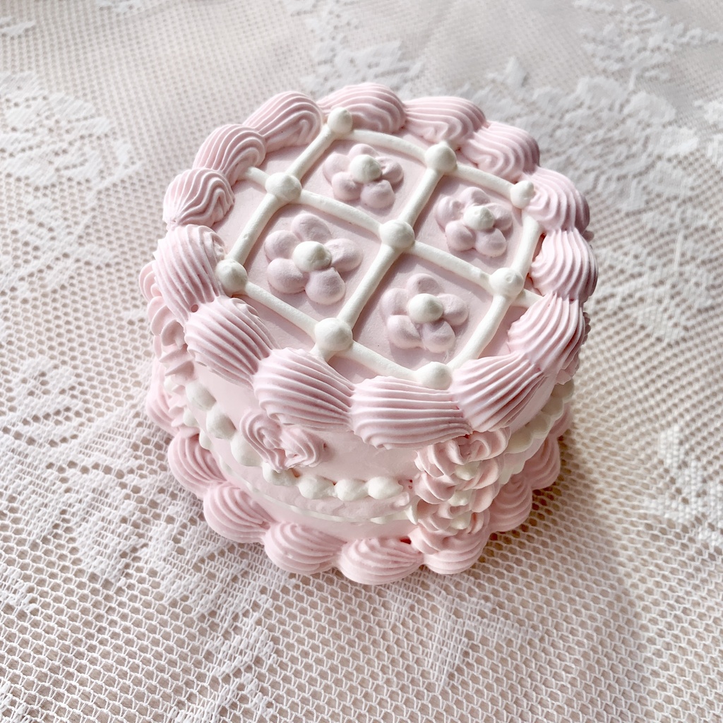 丸いお花のピンクニットフェイクケーキ【70】