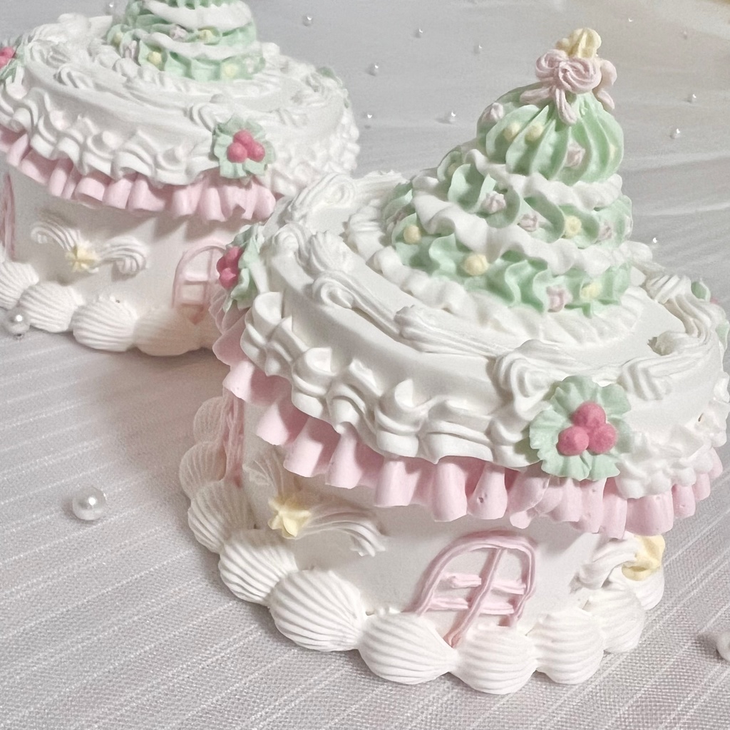 楽しい街並みのクリスマスツリーフェイクケーキ【100】