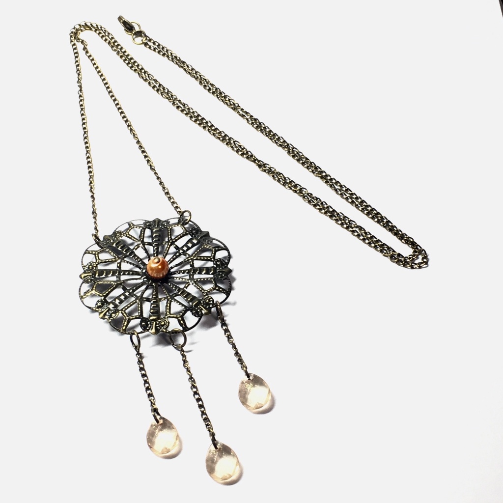 サークル透かし金具ロングネックレス 