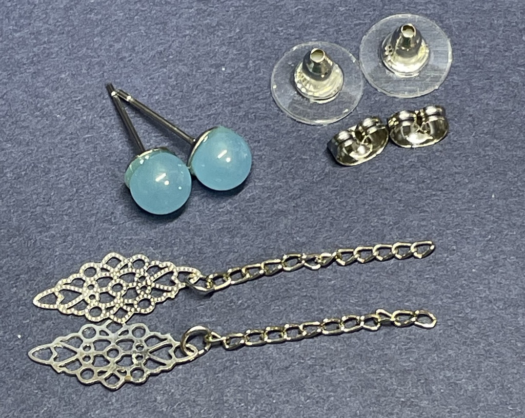 オリエンタルブルーカルセドニーピアス