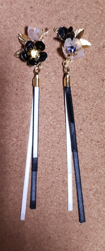 アシメ耳飾り/白黒無常