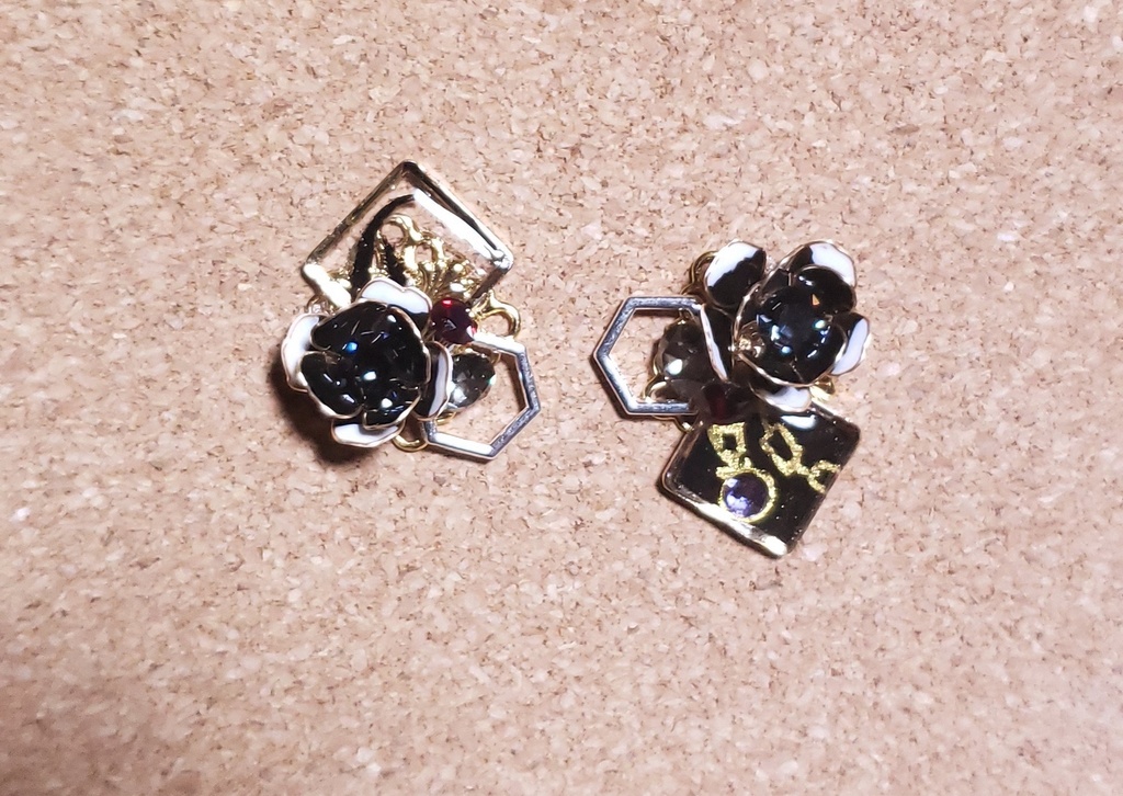 アシメピアス/納棺師