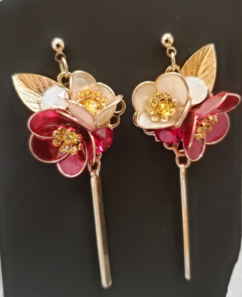 梅ピアス