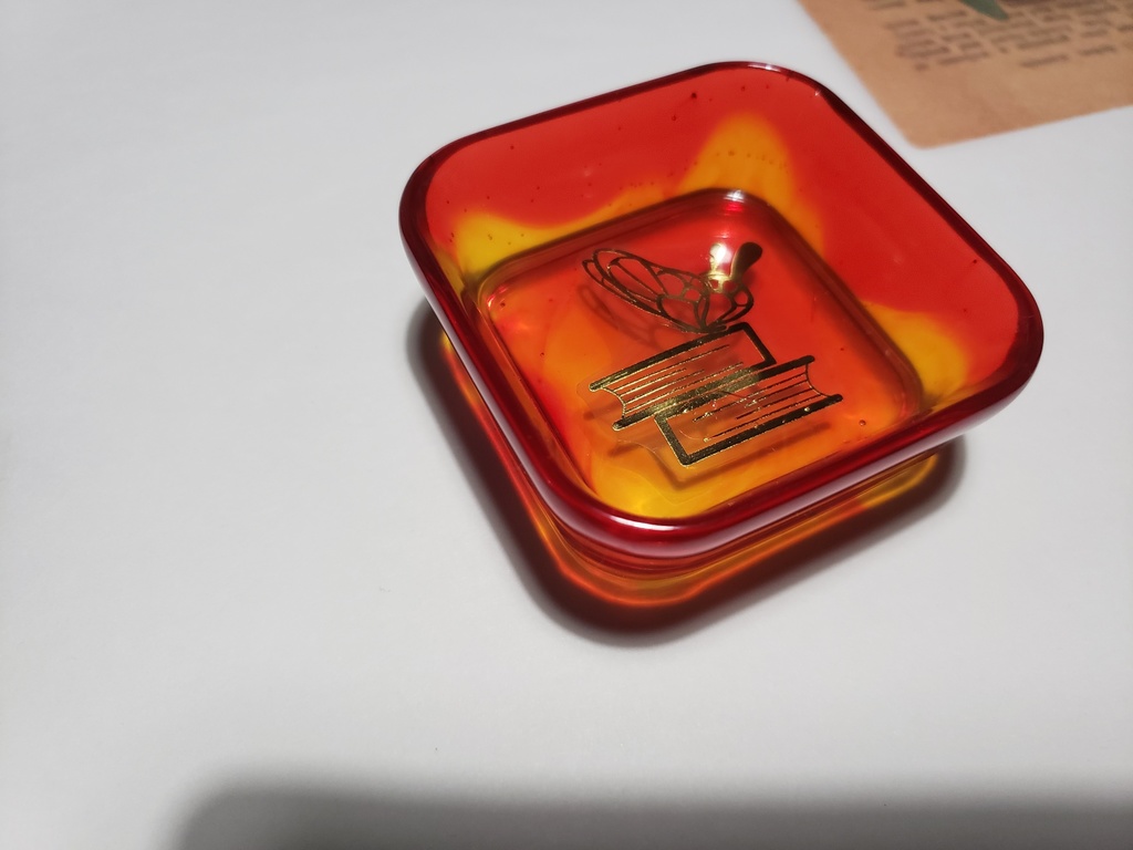 執事イメージの小物入れ