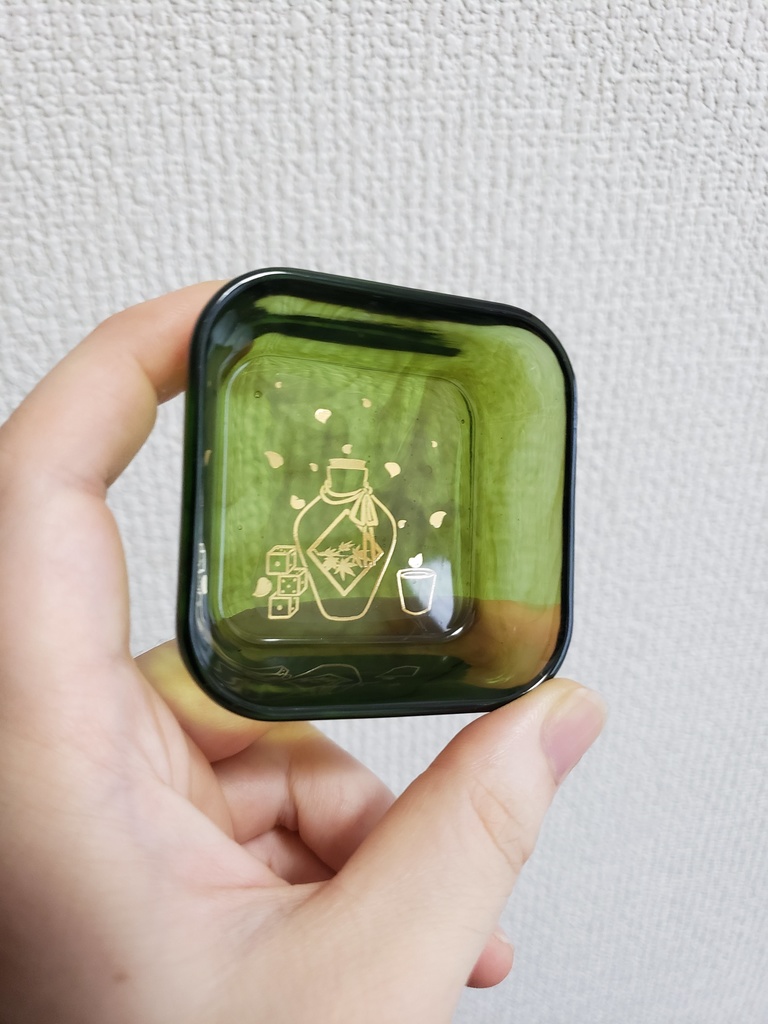 執事イメージの小物入れ