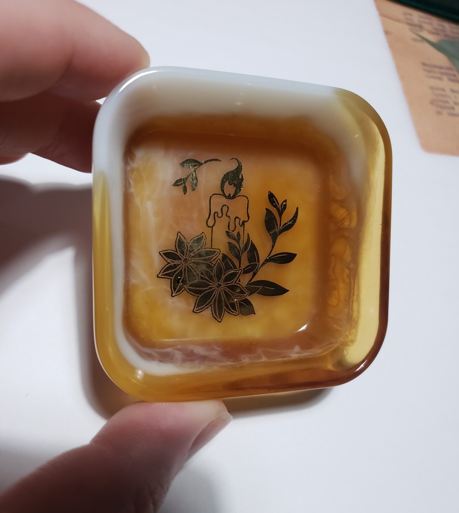 執事イメージの小物入れ