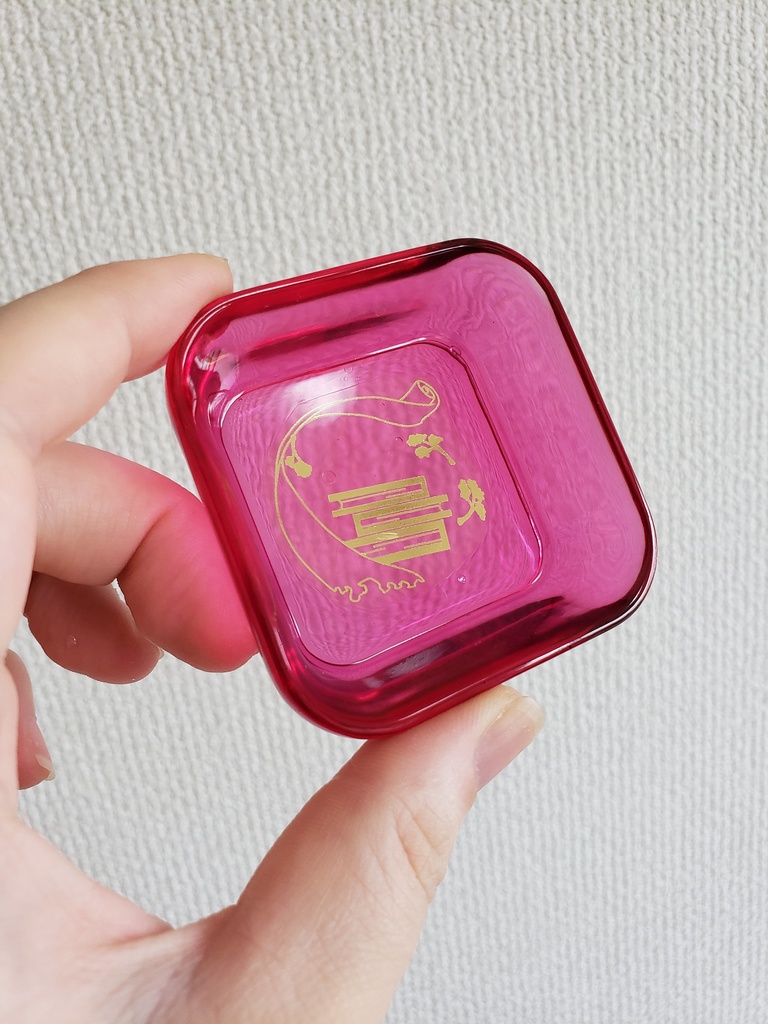 執事イメージの小物入れ