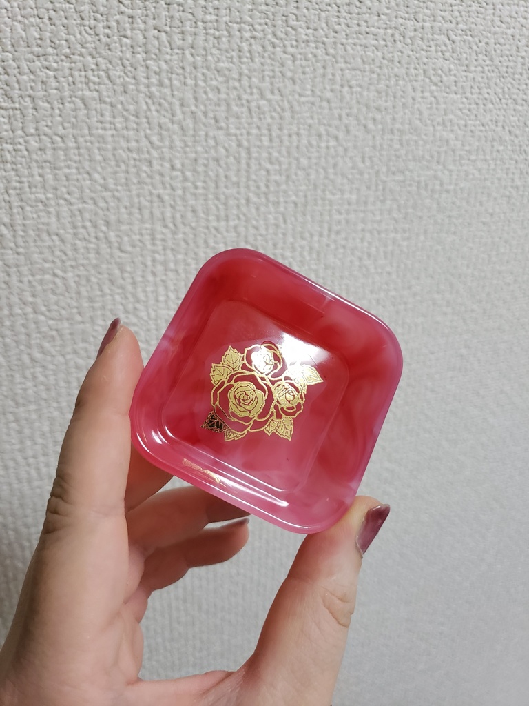 執事イメージの小物入れ