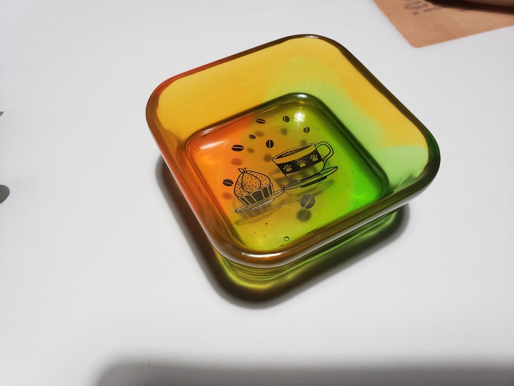 執事イメージの小物入れ