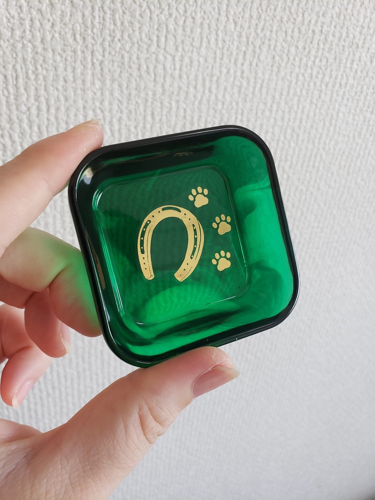 執事イメージの小物入れ