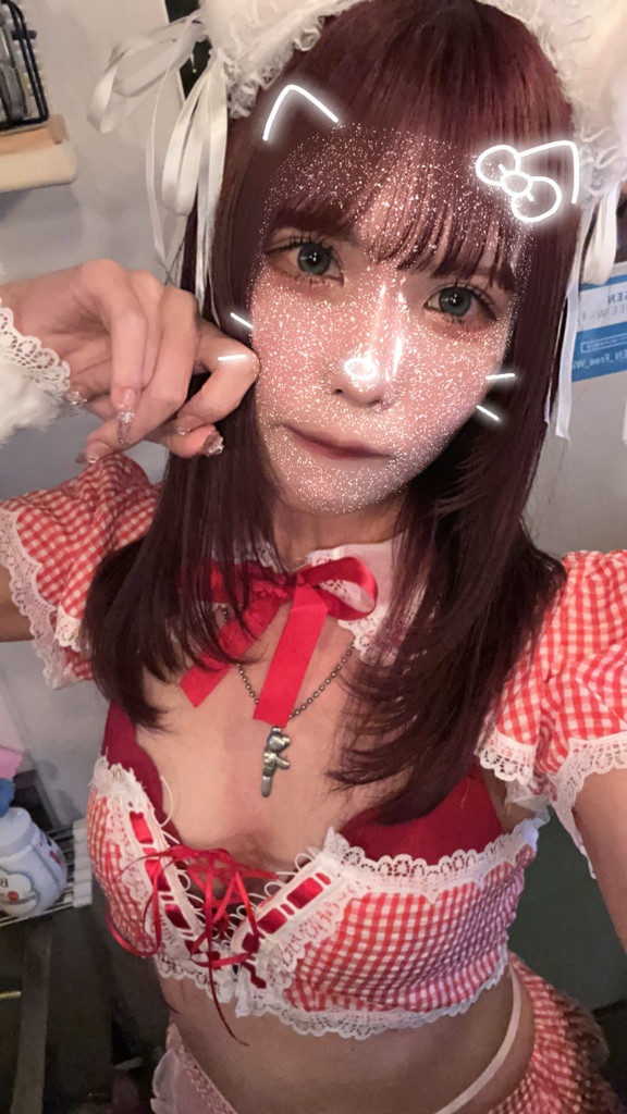 赤メイドランチェキ