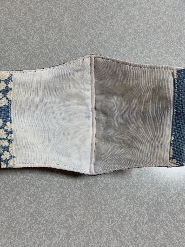 【再販無し】立体布マスク 大きめ