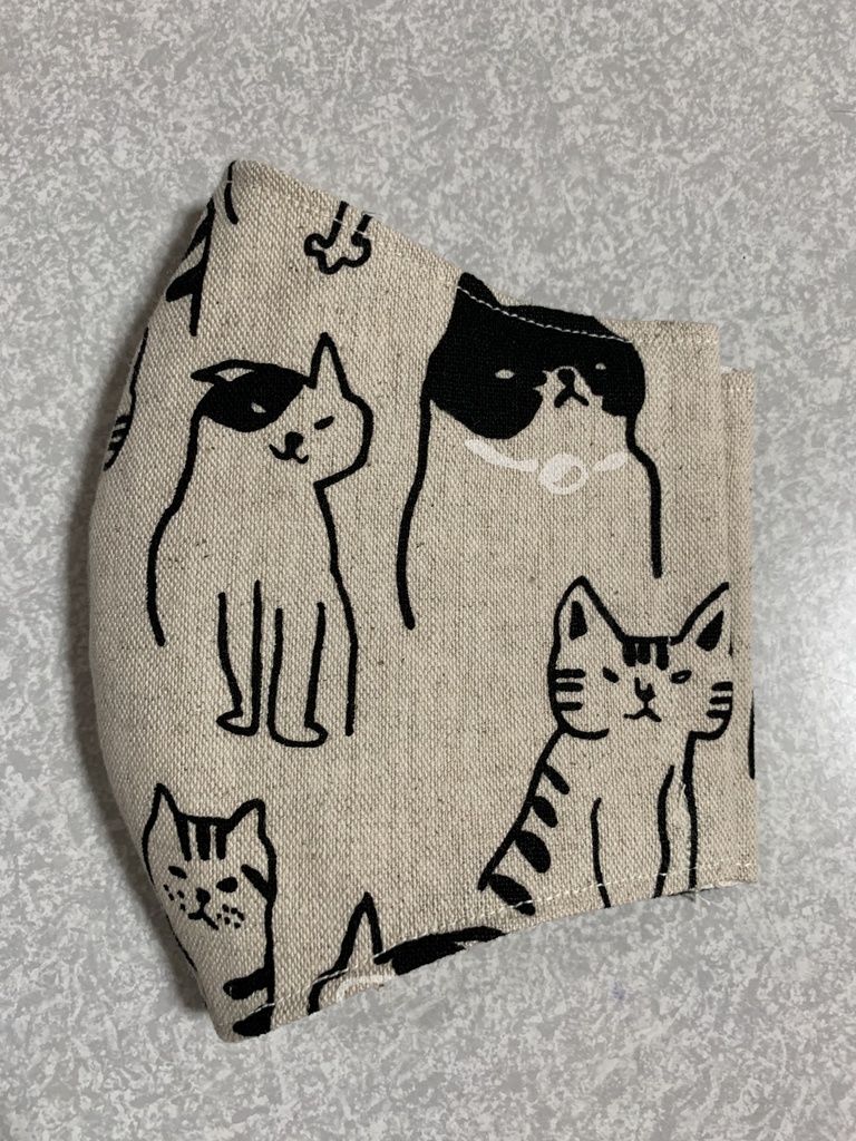 【再販無し】立体マスク 大きめ ネコ柄