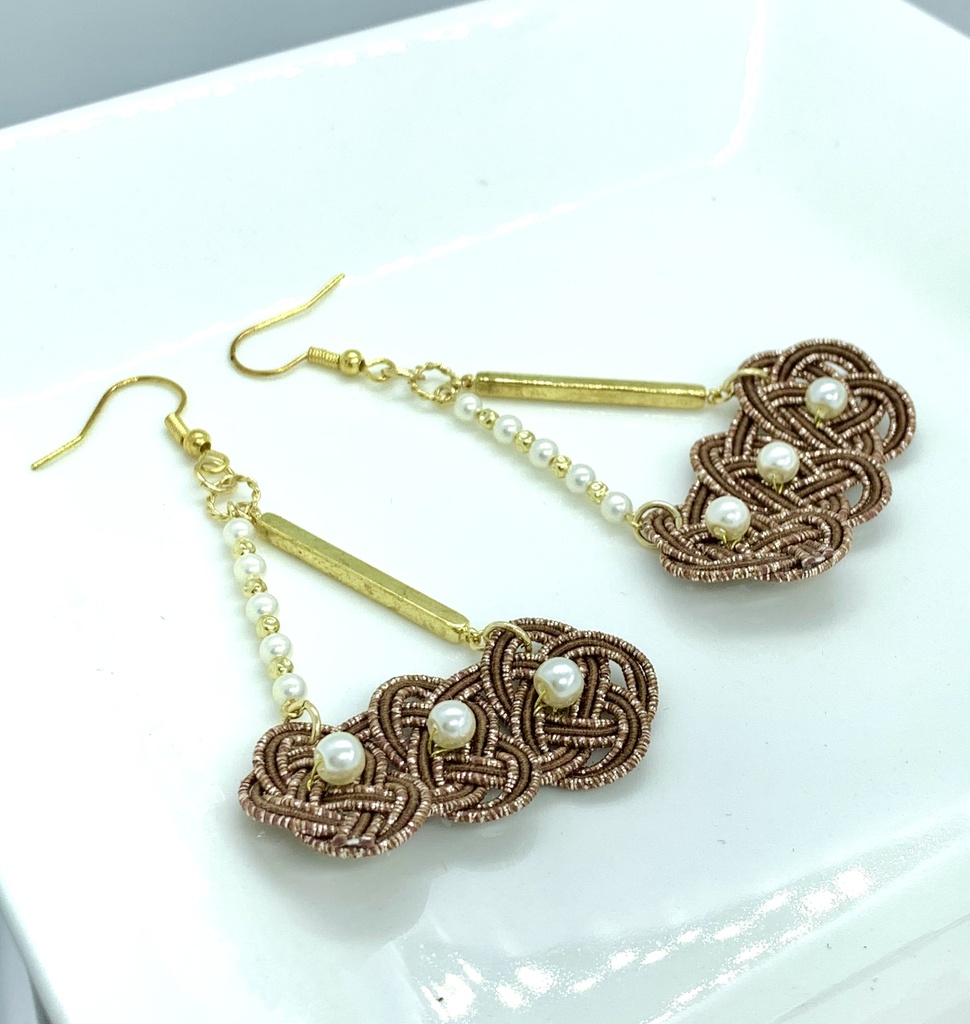 【再販無し】あわじ結びのピアス