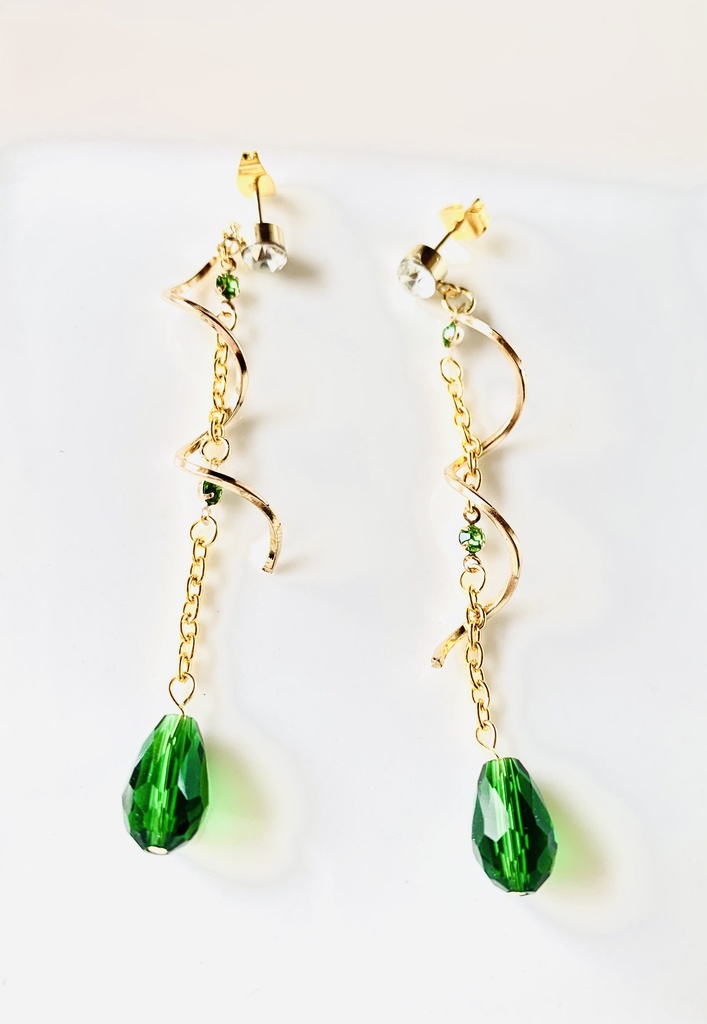 【再販無し】ツイステ 寮カラーピアス