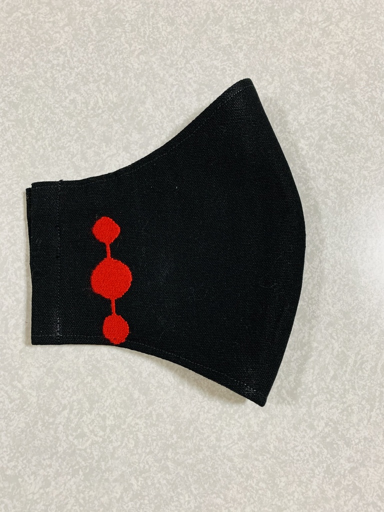 【最終分布】累 顔の模様刺繍 布マスク